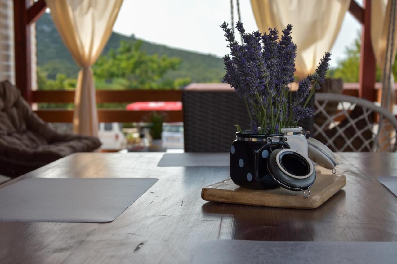 Mobile Home Tomic Tisno Exterior foto